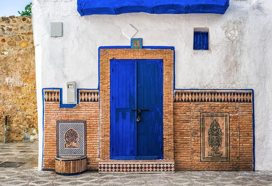 walkway-path-brick-door